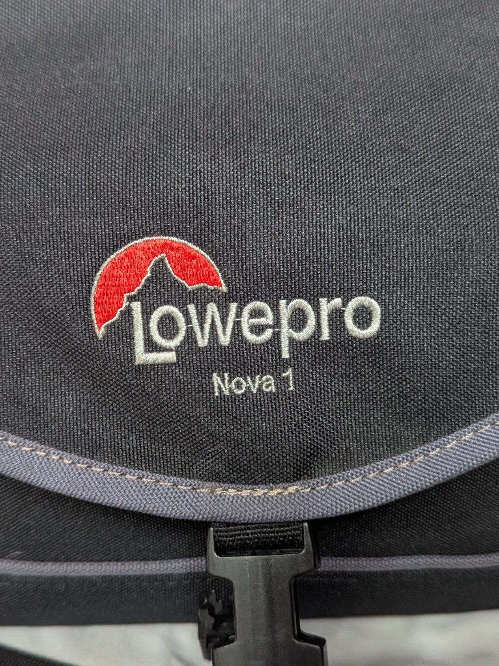 Vintage Lowepro Nova 1 Camera Bag